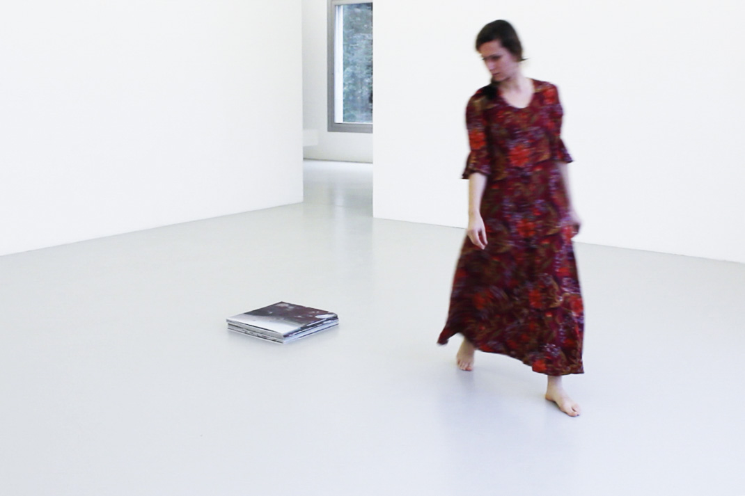 http://www.arinaessipowitsch.com/files/gimgs/78_chantier-essipowitsch-exhibition-view-eac-1.jpg